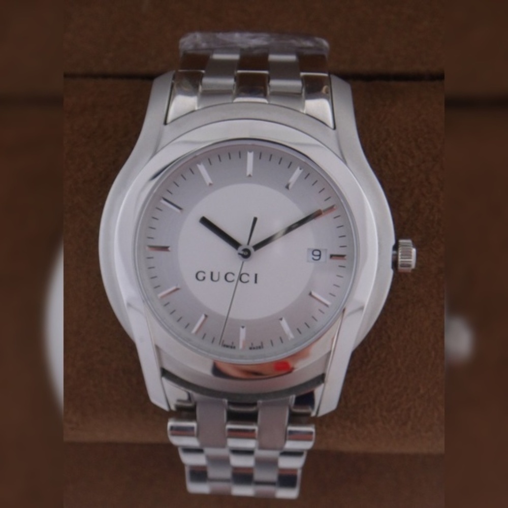 NWT Authentic Gucci Silver Stainless Steel Watch